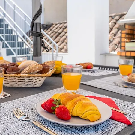 Semesterbostad Townhouse Aqua-maris - Moradia Com Bbq E Rooftop Em *
