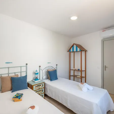 Hébergement de vacances Townhouse Aqua-maris - Moradia Com Bbq E Rooftop Em *