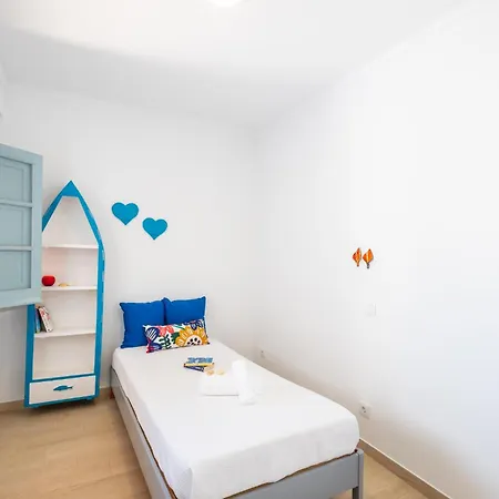 Townhouse Aqua-maris - Moradia Com Bbq E Rooftop Em Hébergement de vacances
